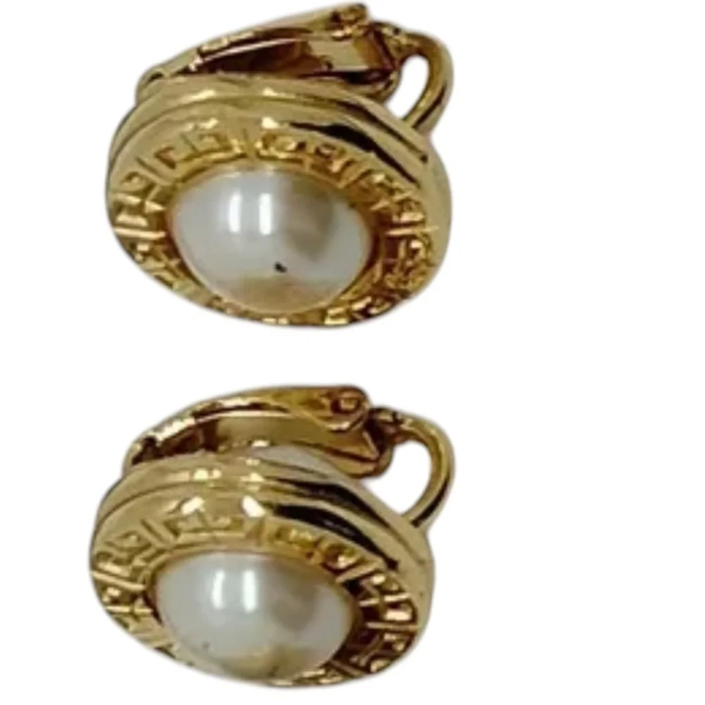 Givenchy Earrings Logo Vintage Pearl and Gold Clip On - Picture 4 of 5